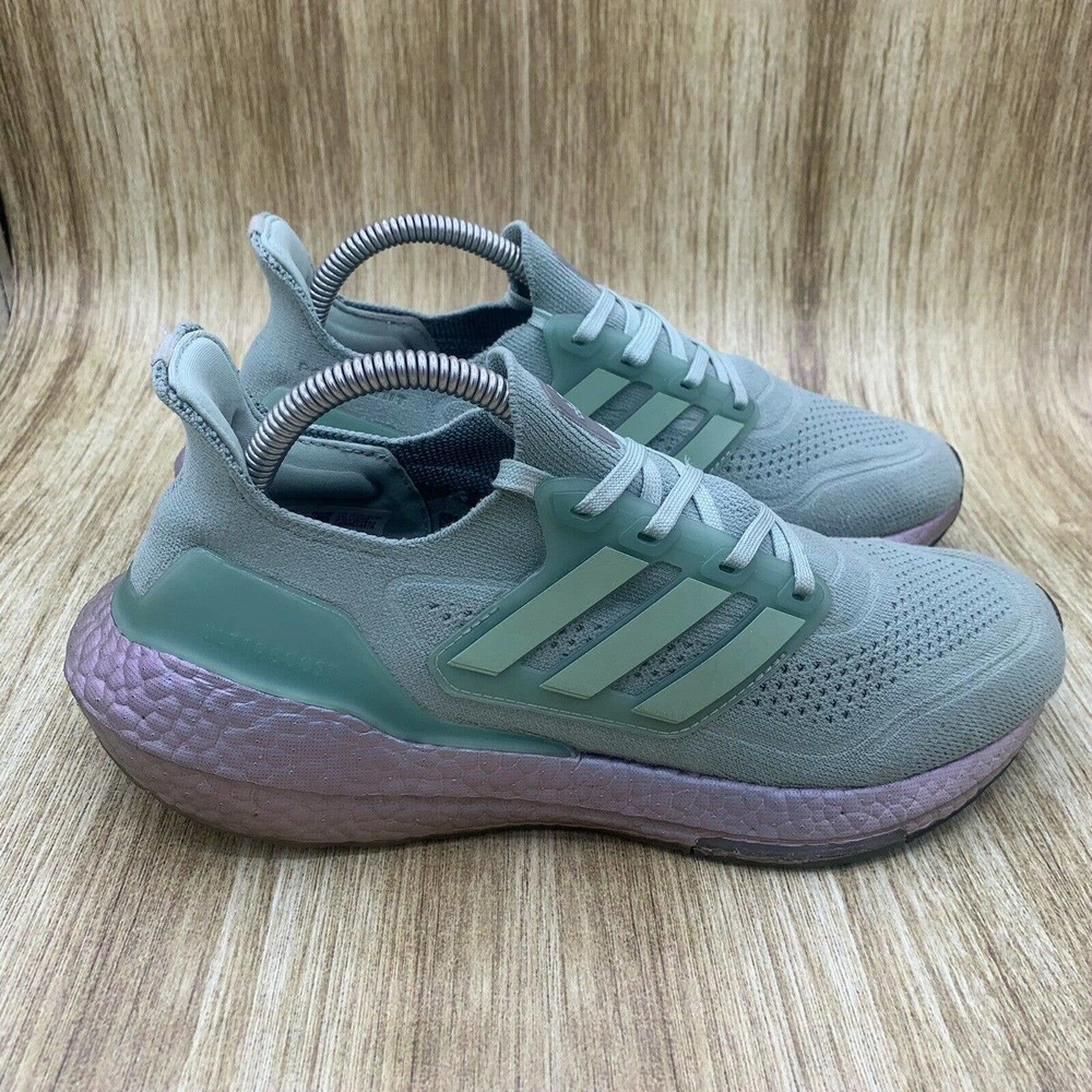Adidas Ultraboost 21 Hazy Green Womens Running Shoes Size 8.5 FY0408